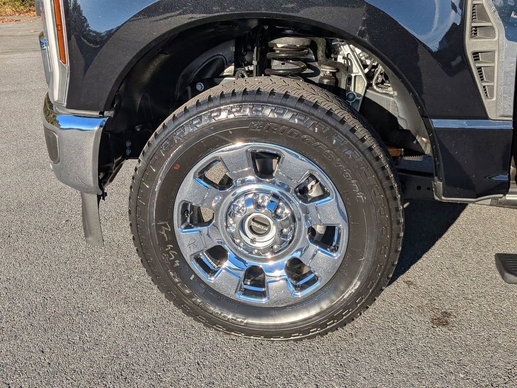 New 2025 Ford F250 King Ranch w/ Chrome Package image 29