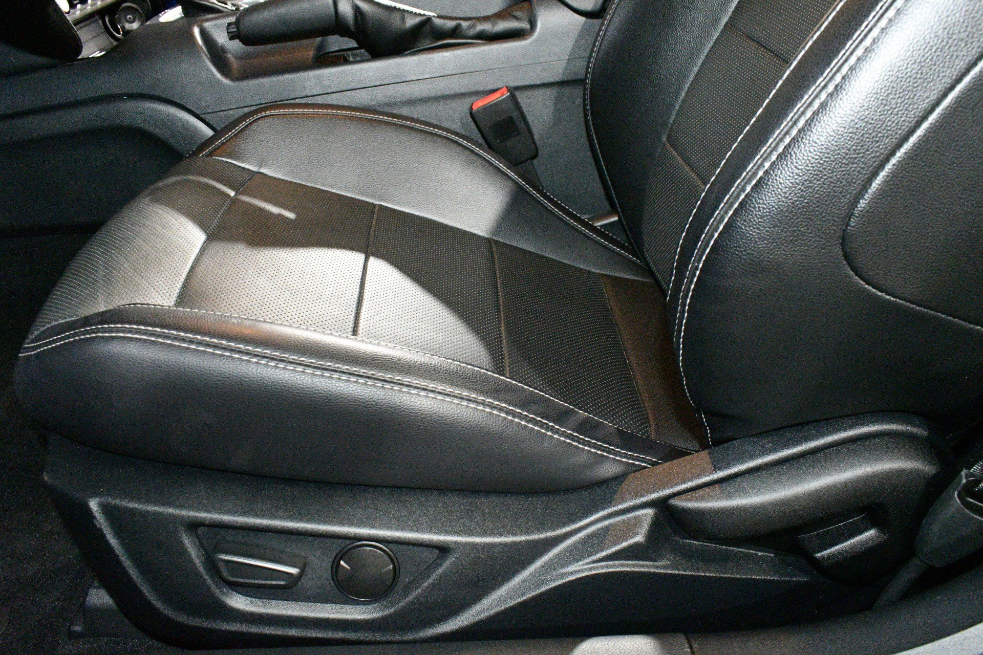 Used 2021 Ford Mustang GT Premium w/ GT Performance Package image 13