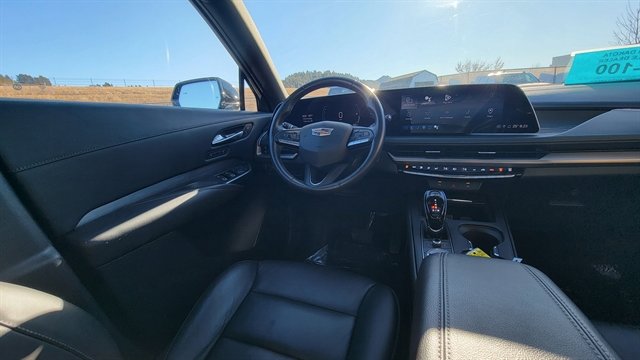 Used 2024 Cadillac XT4 Premium Luxury AWD/4WD image 13
