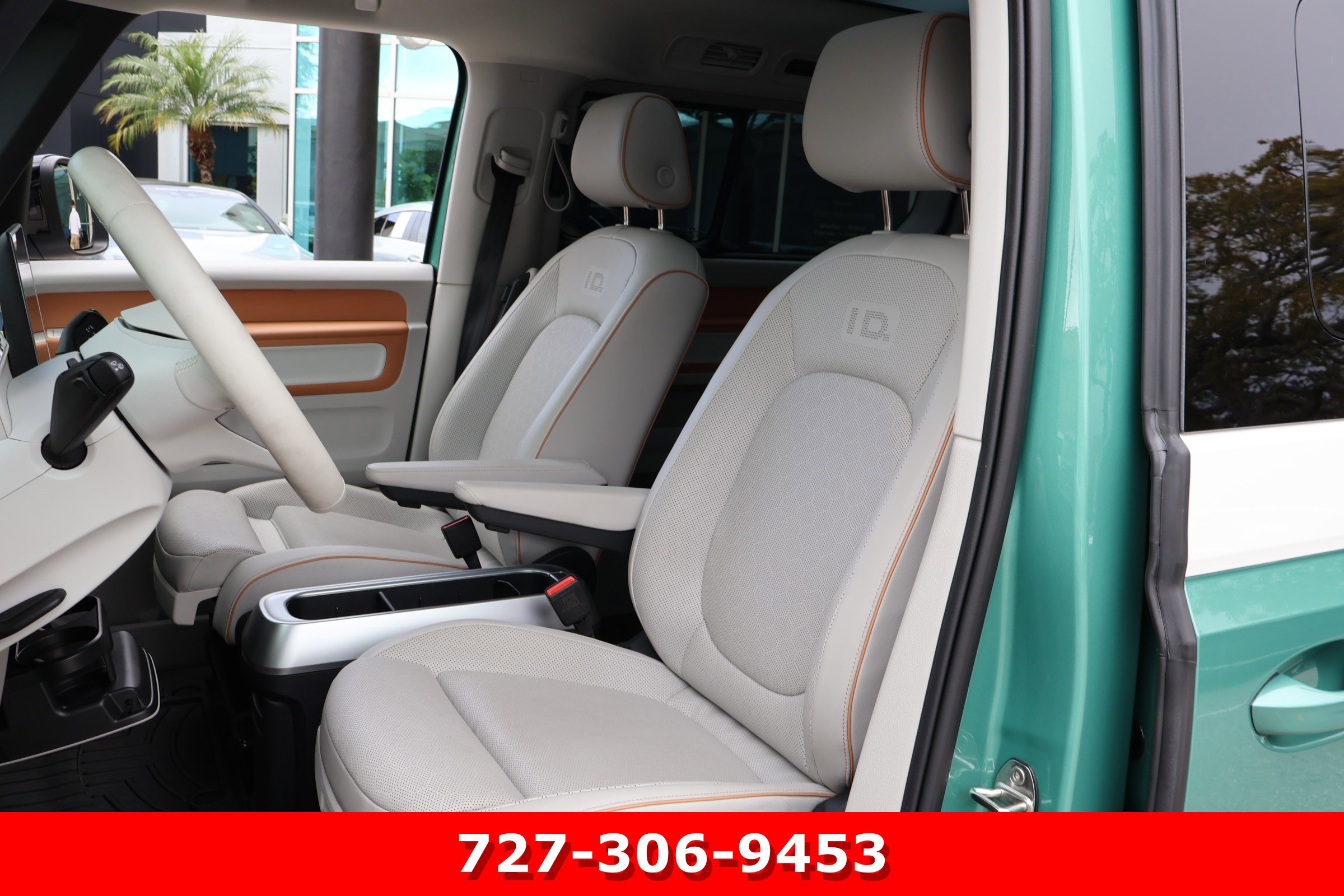 Used 2025 Volkswagen ID. Buzz 1st Edition image 2