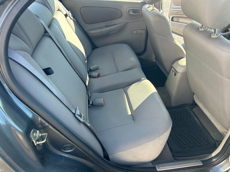 Used 2003 Dodge Neon SXT FWD image 11