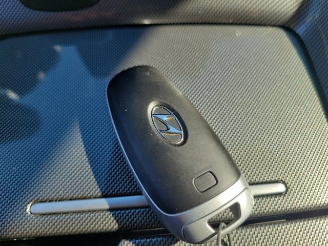 Used 2023 Hyundai Santa Fe SEL image 34