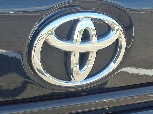 Used 2024 Toyota Corolla LE FWD image 28