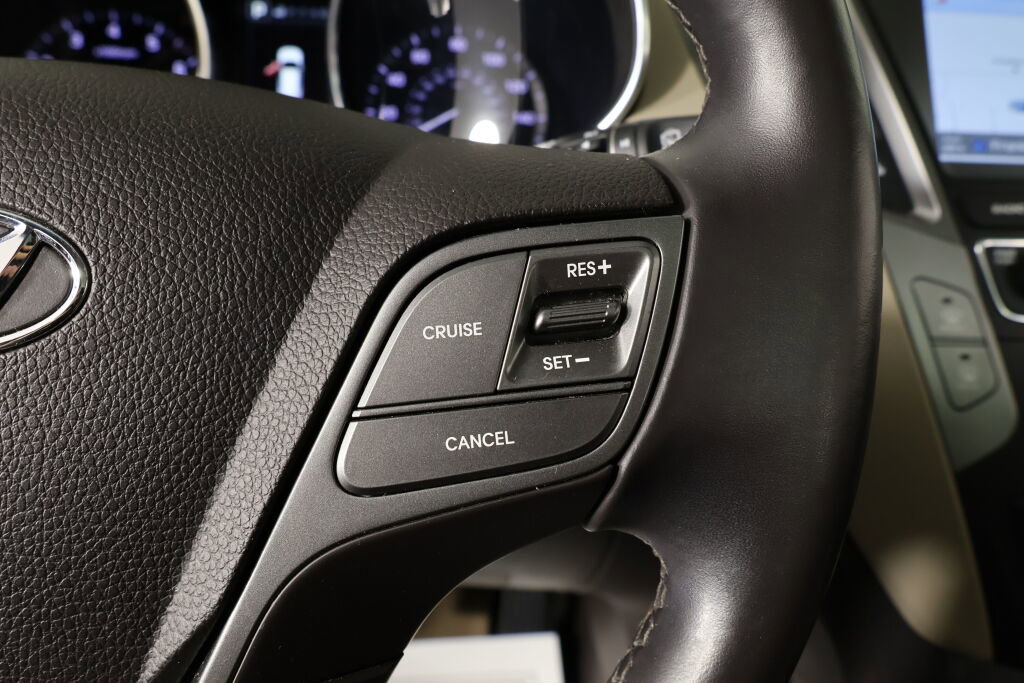 Used 2017 Hyundai Santa Fe Sport AWD/4WD image 36