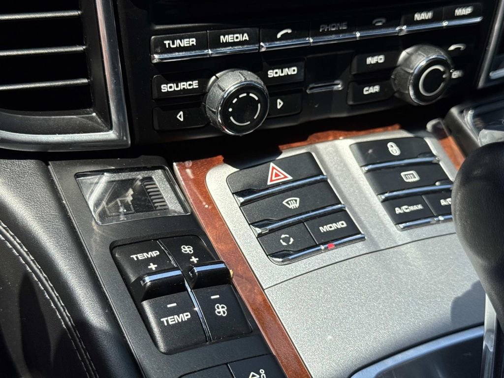 Used 2012 Porsche Panamera AWD/4WD image 29