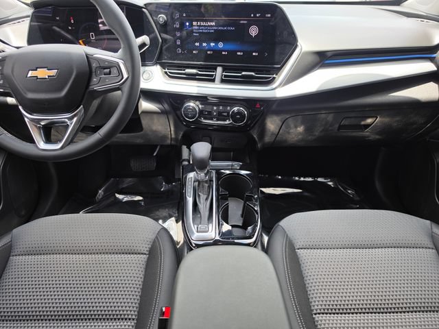 Used 2025 Chevrolet Trax LT w/ Driver Confidence Package FWD image 16