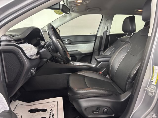 Used 2022 Jeep Compass Latitude AWD/4WD image 23