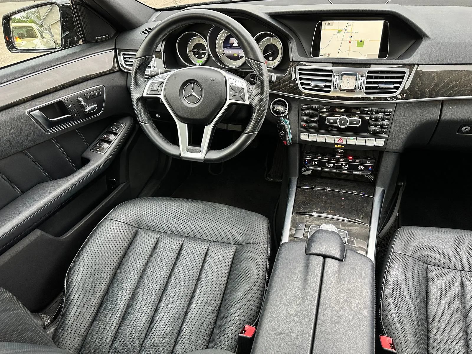 Used 2014 Mercedes-Benz E 550 4MATIC Sedan image 12