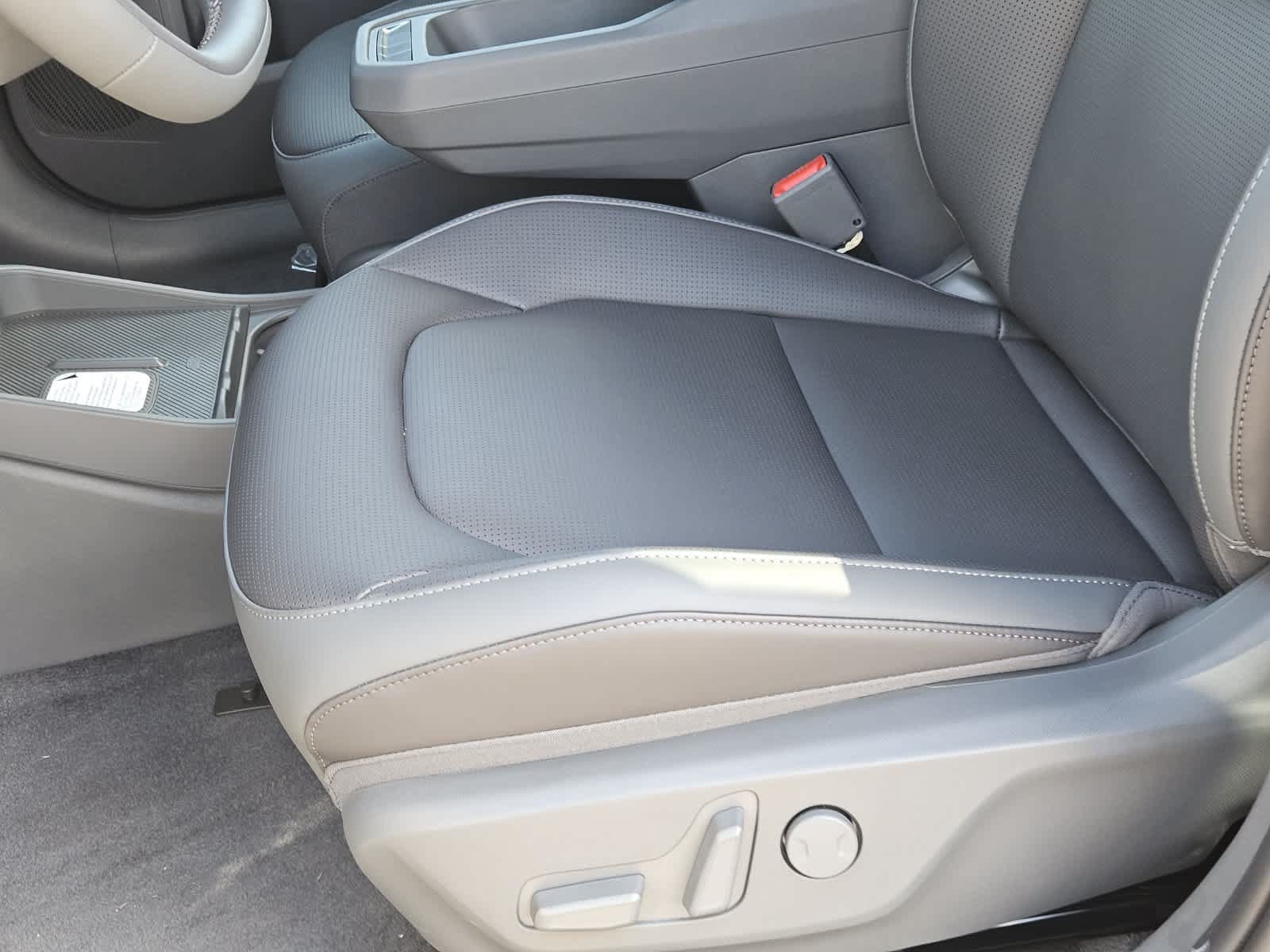New 2027 Kia EV3 Wind w/ Wind Fwd Nightfall Package image 15