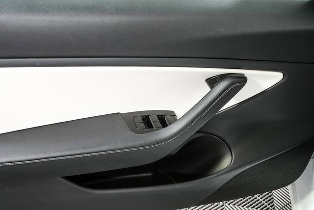 Used 2019 Tesla Model 3 Standard Range Plus RWD image 8