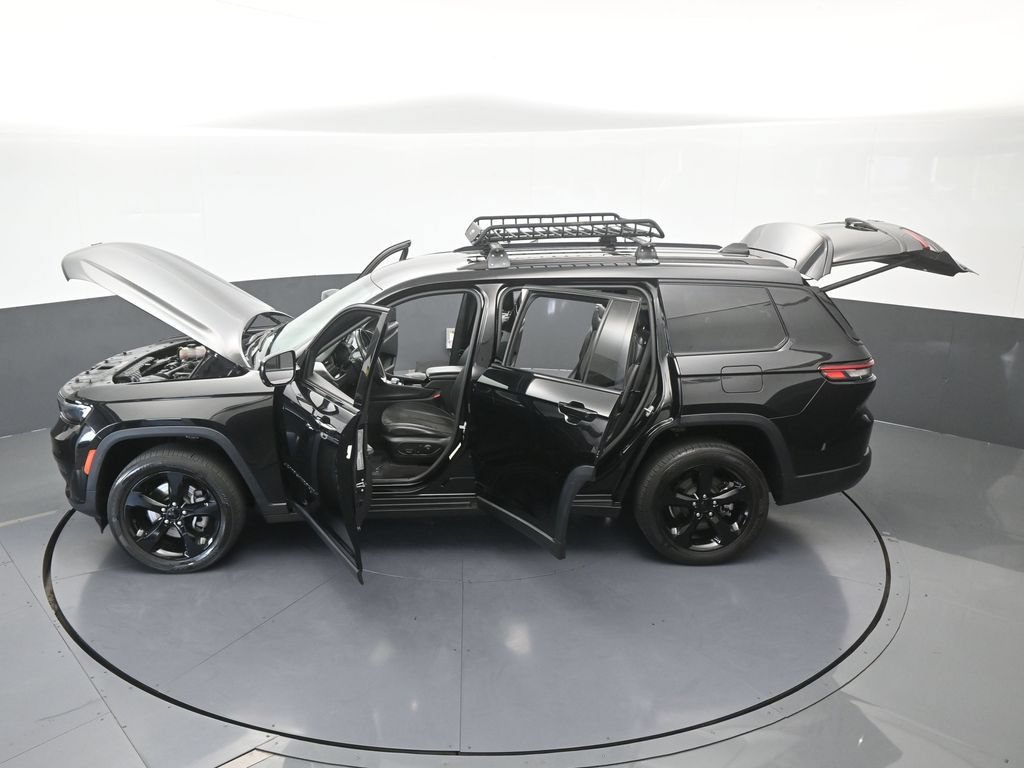 Used 2022 Jeep Grand Cherokee L Laredo RWD image 68