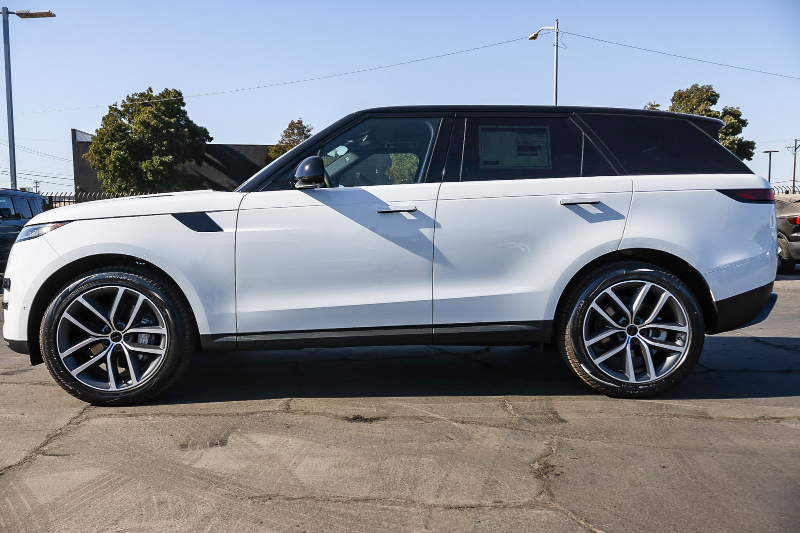 New 2027 Land Rover Range Rover Sport SE AWD/4WD image 7