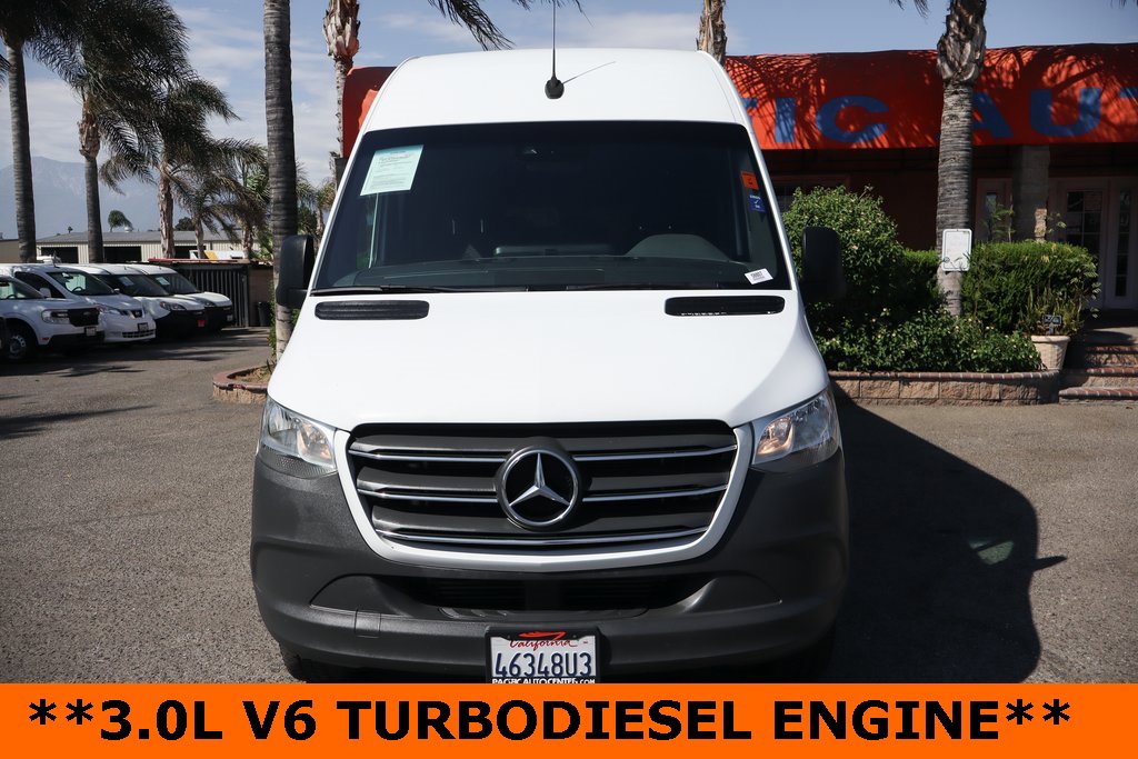 Used 2019 Mercedes-Benz Sprinter 2500 image 3
