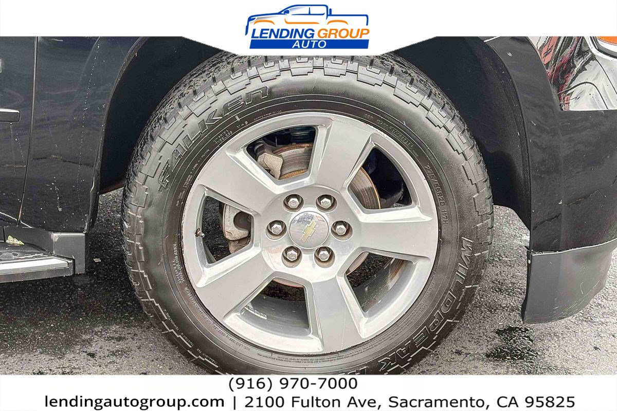 Used 2018 Chevrolet Suburban Premier image 9