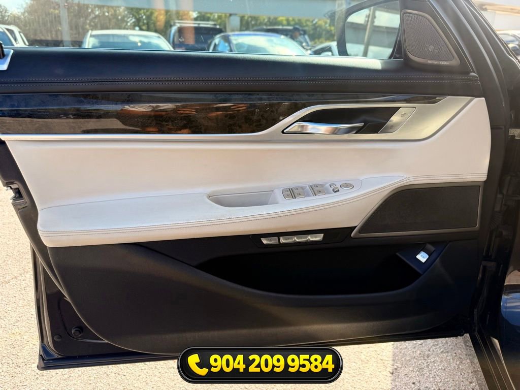 Used 2017 BMW 740i RWD image 22