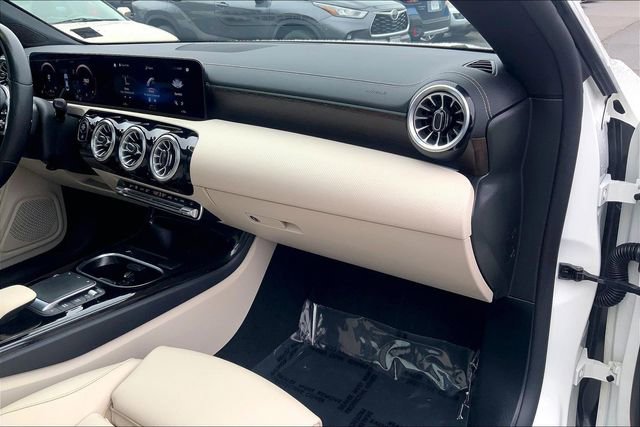 Certified 2022 Mercedes-Benz CLA 250 4MATIC image 15