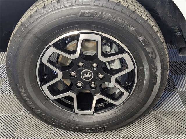 Used 2024 Ford Bronco Outer Banks image 8