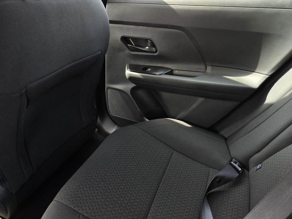 New 2026 Nissan Kicks S image 13