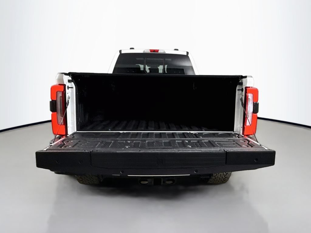 Used 2023 Ford F350 Platinum w/ FX4 Off-Road Package AWD/4WD image 29