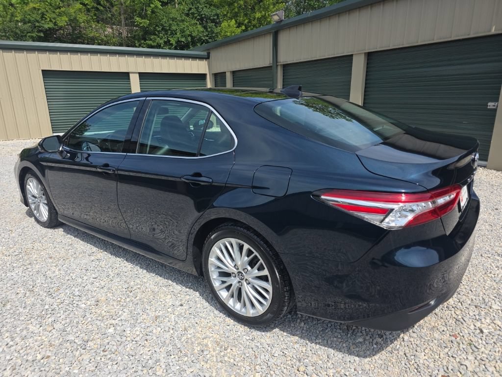 Certified 2018 Toyota Camry XLE w/ Audio Package FWD image 4