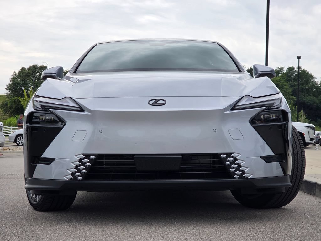 New 2026 Lexus ES 350e FWD image 3