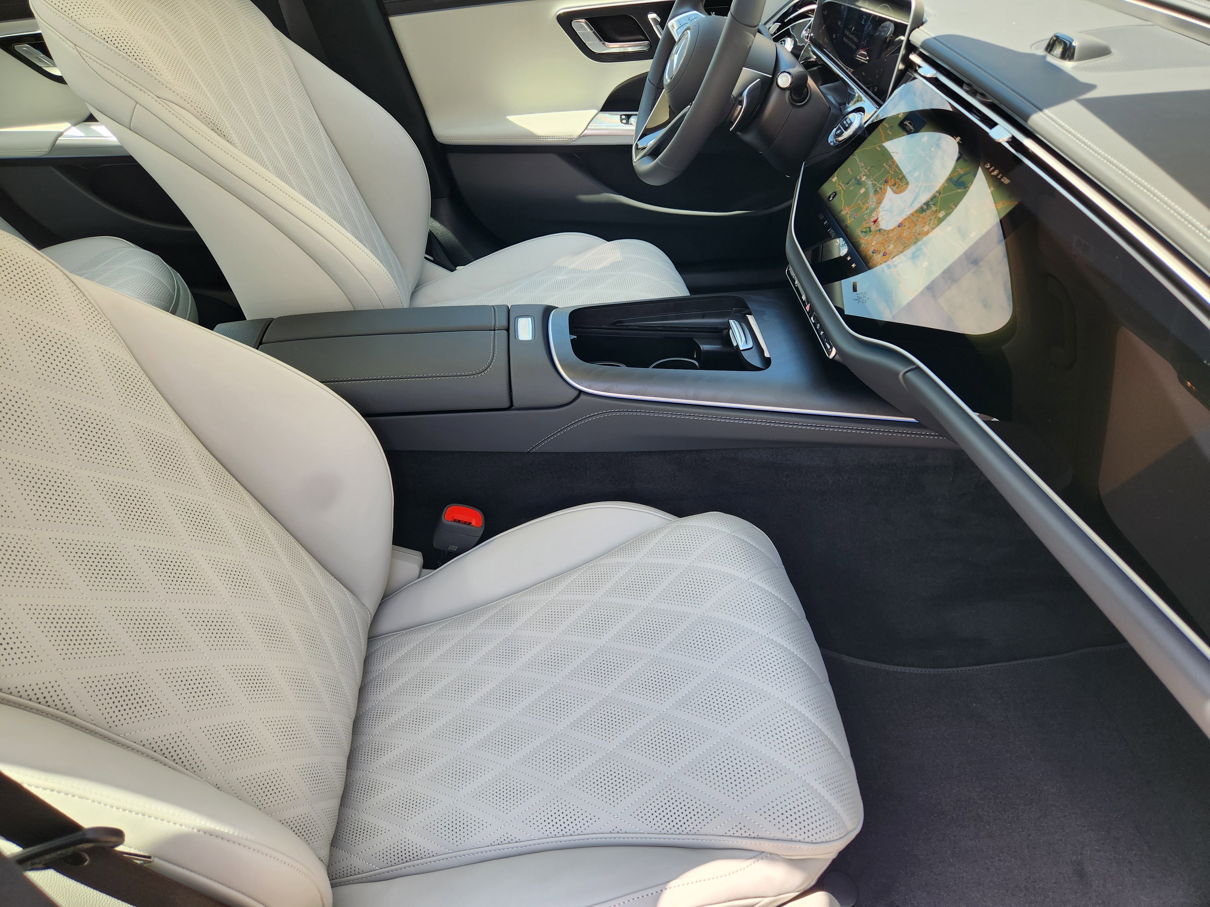 New 2026 Mercedes-Benz E 350 4MATIC Sedan image 15