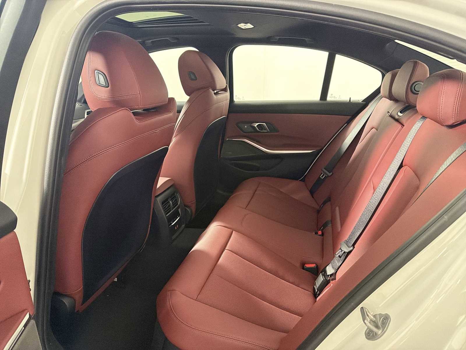 New 2026 BMW 330i xDrive Sedan w/ Premium Package AWD/4WD image 19