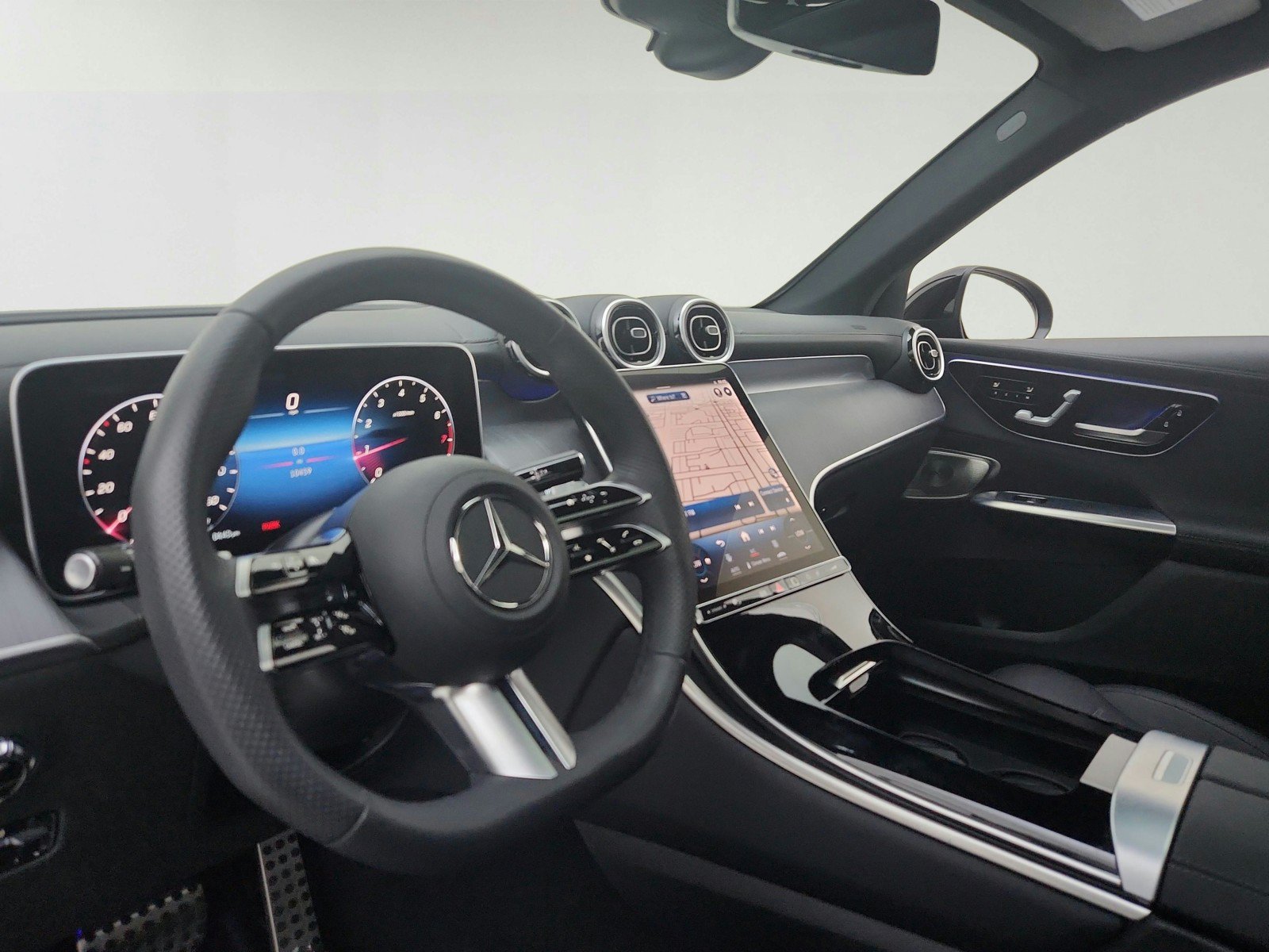 Certified 2024 Mercedes-Benz GLC 300 4MATIC image 16