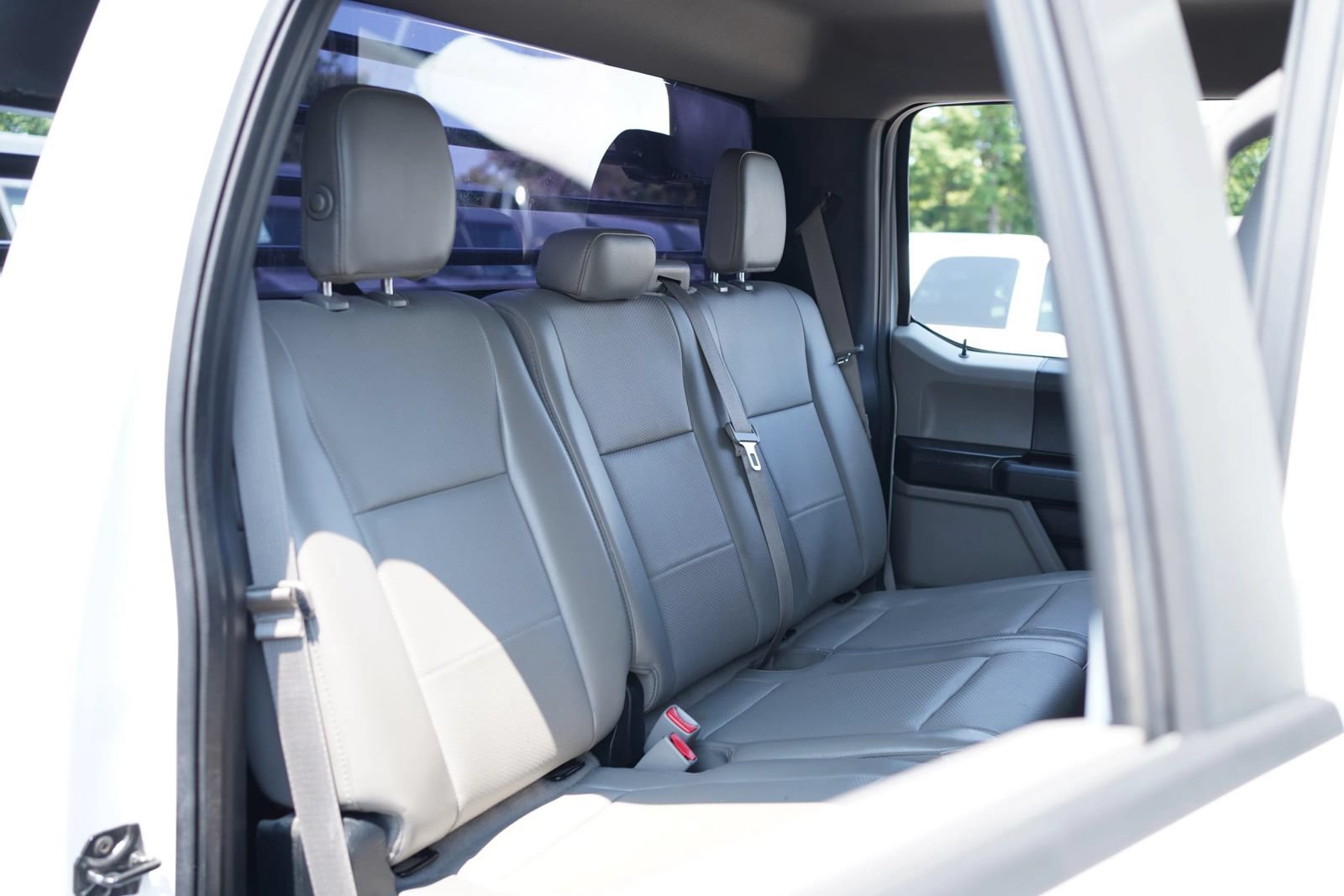 Used 2017 Ford F550 4x4 Crew Cab Super Duty image 20