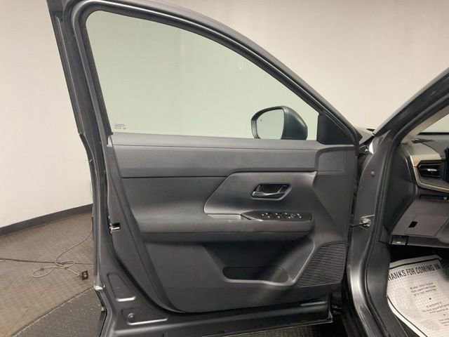 Used 2025 Nissan Kicks S FWD image 10