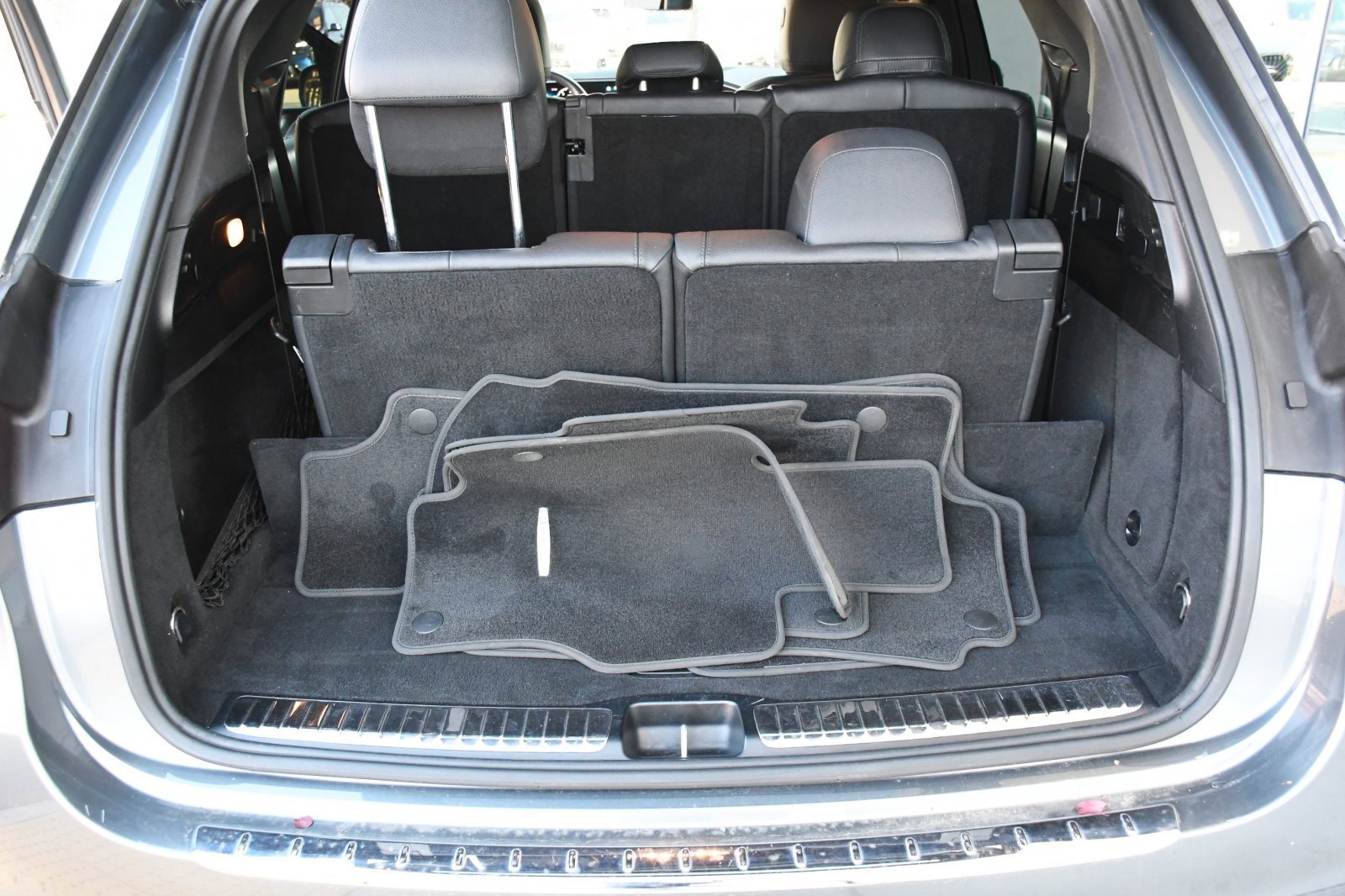 Used 2020 Mercedes-Benz GLE 350 4MATIC w/ 3rd Row Seat Package image 23