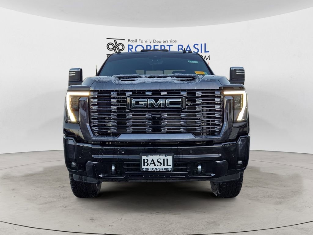 Used 2024 GMC Sierra 3500 Denali Ultimate image 8