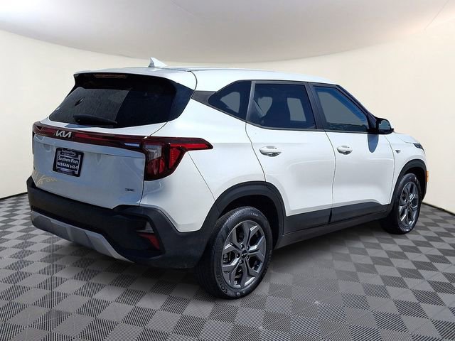 Certified 2025 Kia Seltos LX AWD/4WD image 8