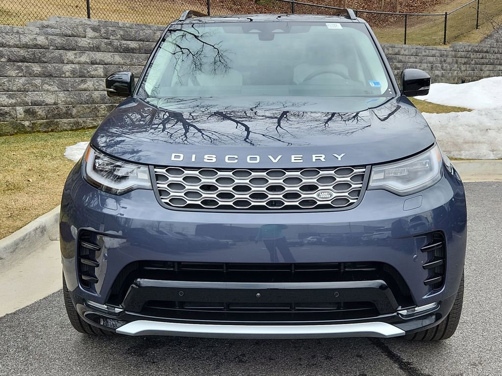 New 2026 Land Rover Discovery Limited Edition AWD/4WD image 8