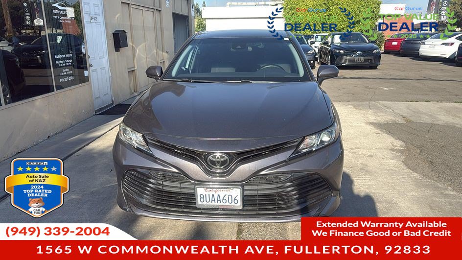 Used 2020 Toyota Camry LE FWD image 12