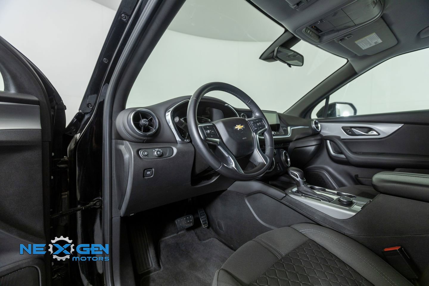 Used 2020 Chevrolet Blazer LT image 10