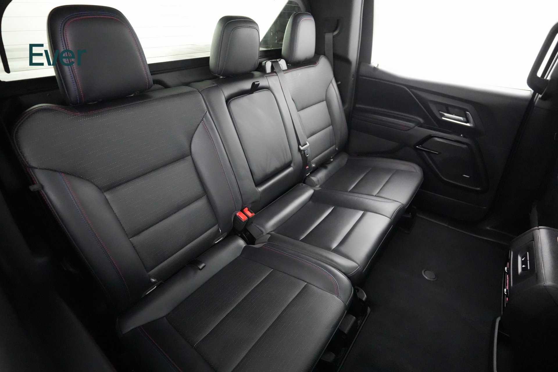 Used 2024 Chevrolet Silverado EV RST image 7