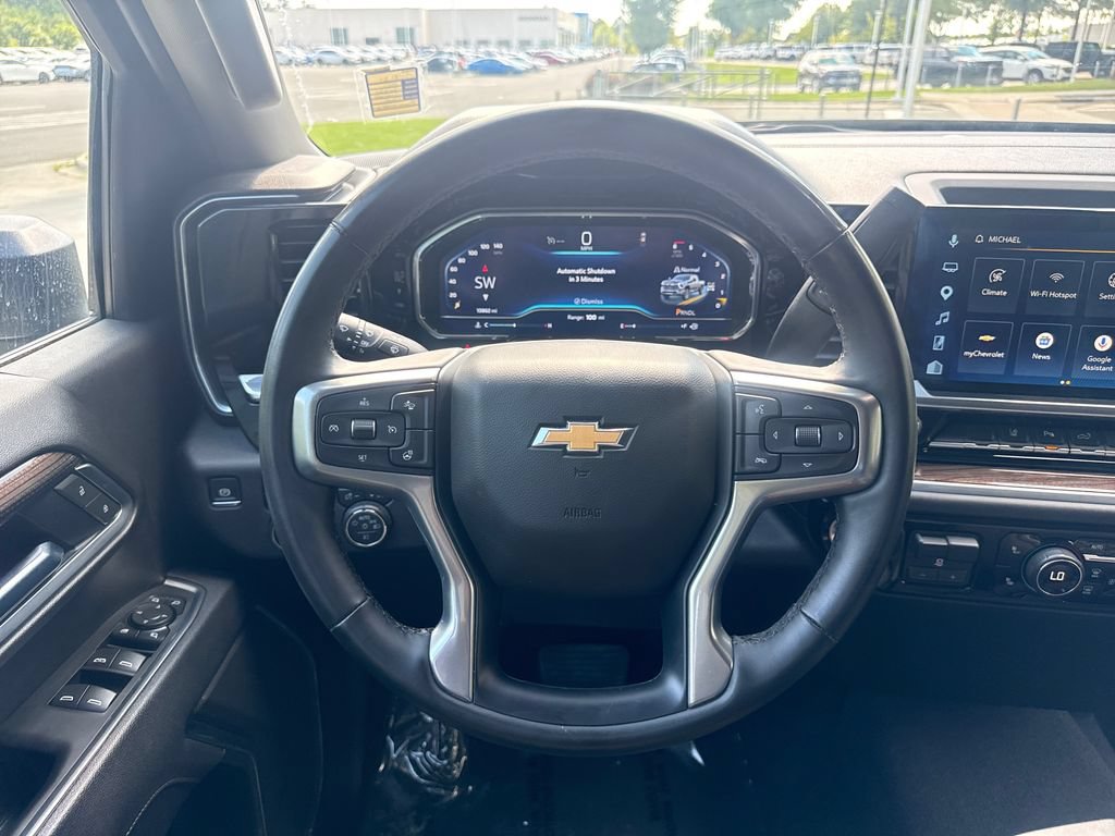 Used 2025 Chevrolet Silverado 2500 LT w/ Safety Package AWD/4WD image 19