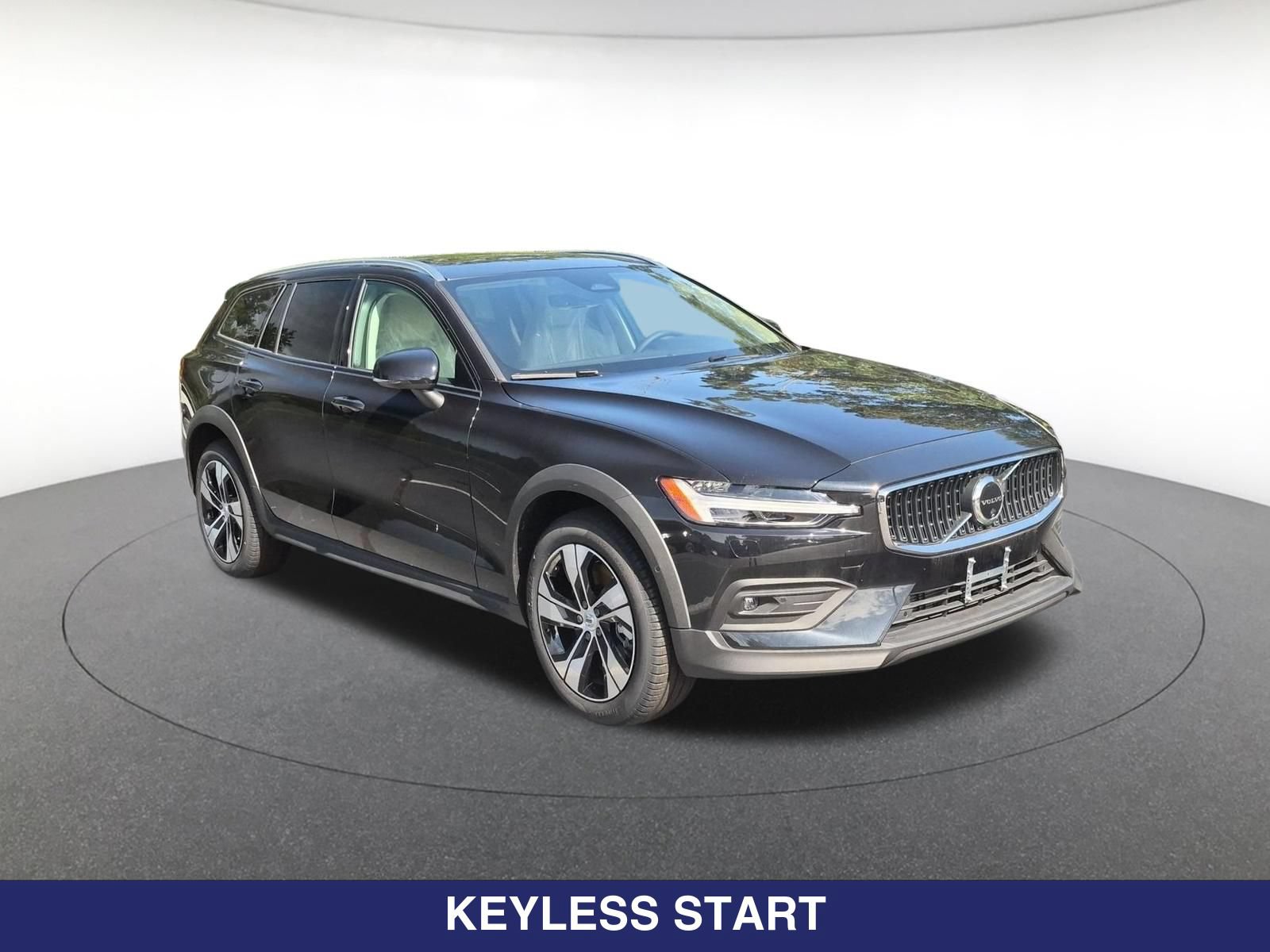 New 2026 Volvo V60 B5 Cross Country Plus w/ Climate Package AWD/4WD image 3