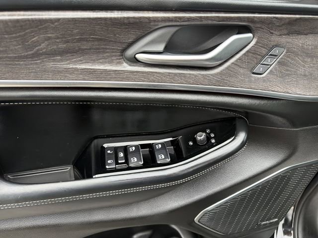 Used 2023 Jeep Grand Cherokee L Overland image 15