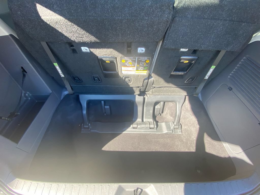 Used 2024 Toyota Sienna XLE FWD image 10