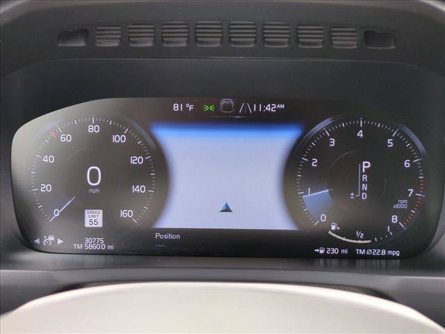 Used 2022 Volvo XC90 T6 Momentum AWD/4WD image 11
