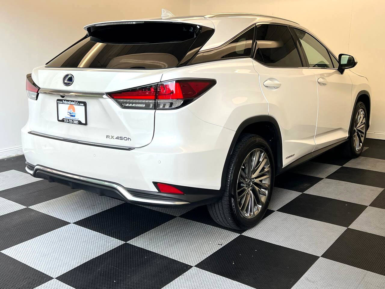 Used 2022 Lexus RX 450h AWD w/ Luxury Package image 4