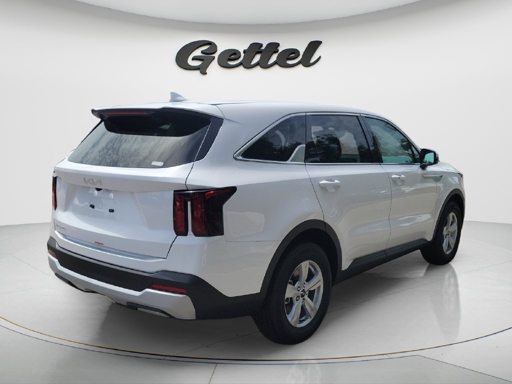 New 2026 Kia Sorento LX FWD image 5