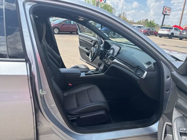 Used 2019 Honda Accord Sport image 12