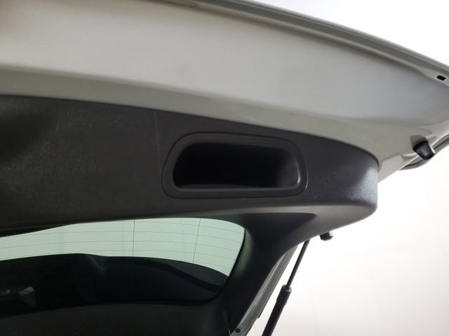 Used 2023 Chevrolet Bolt EUV Premier w/ Redline Edition image 8