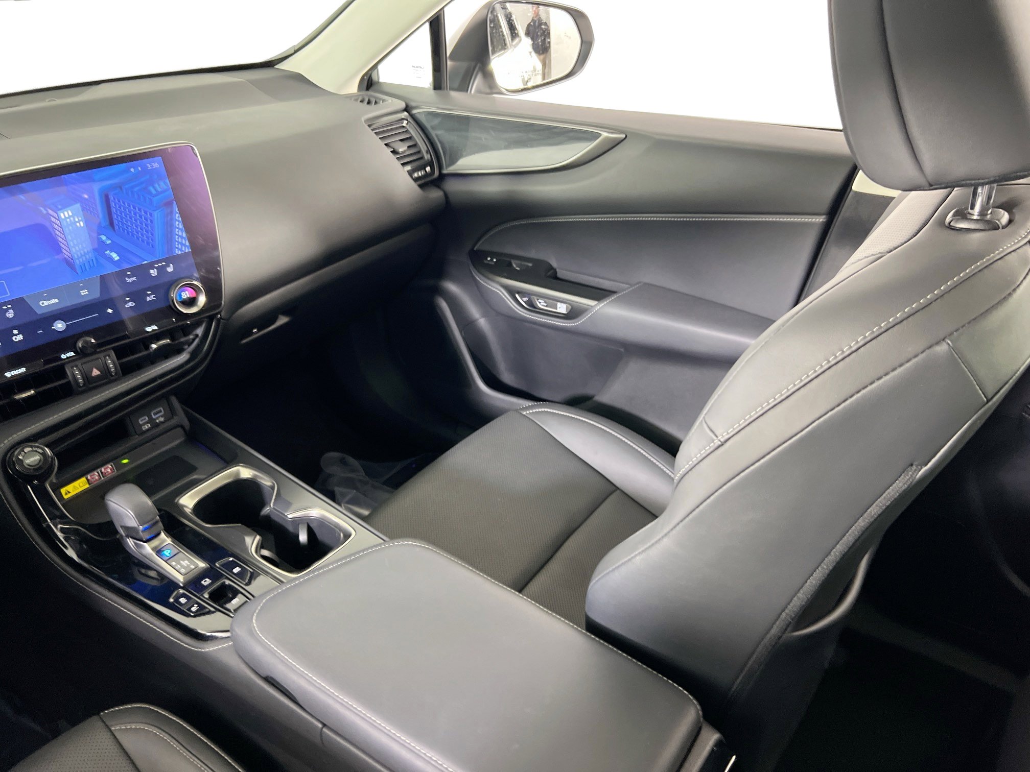 Used 2022 Lexus NX 350h AWD image 23