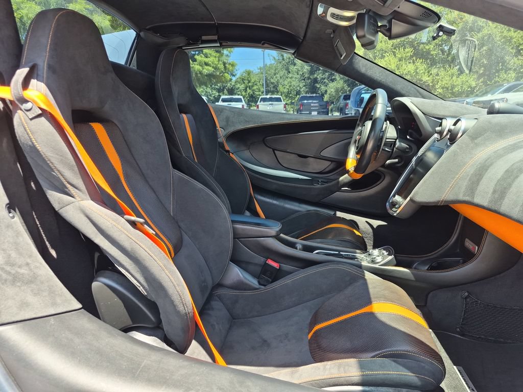 Used 2018 McLaren 570S Spider RWD image 36