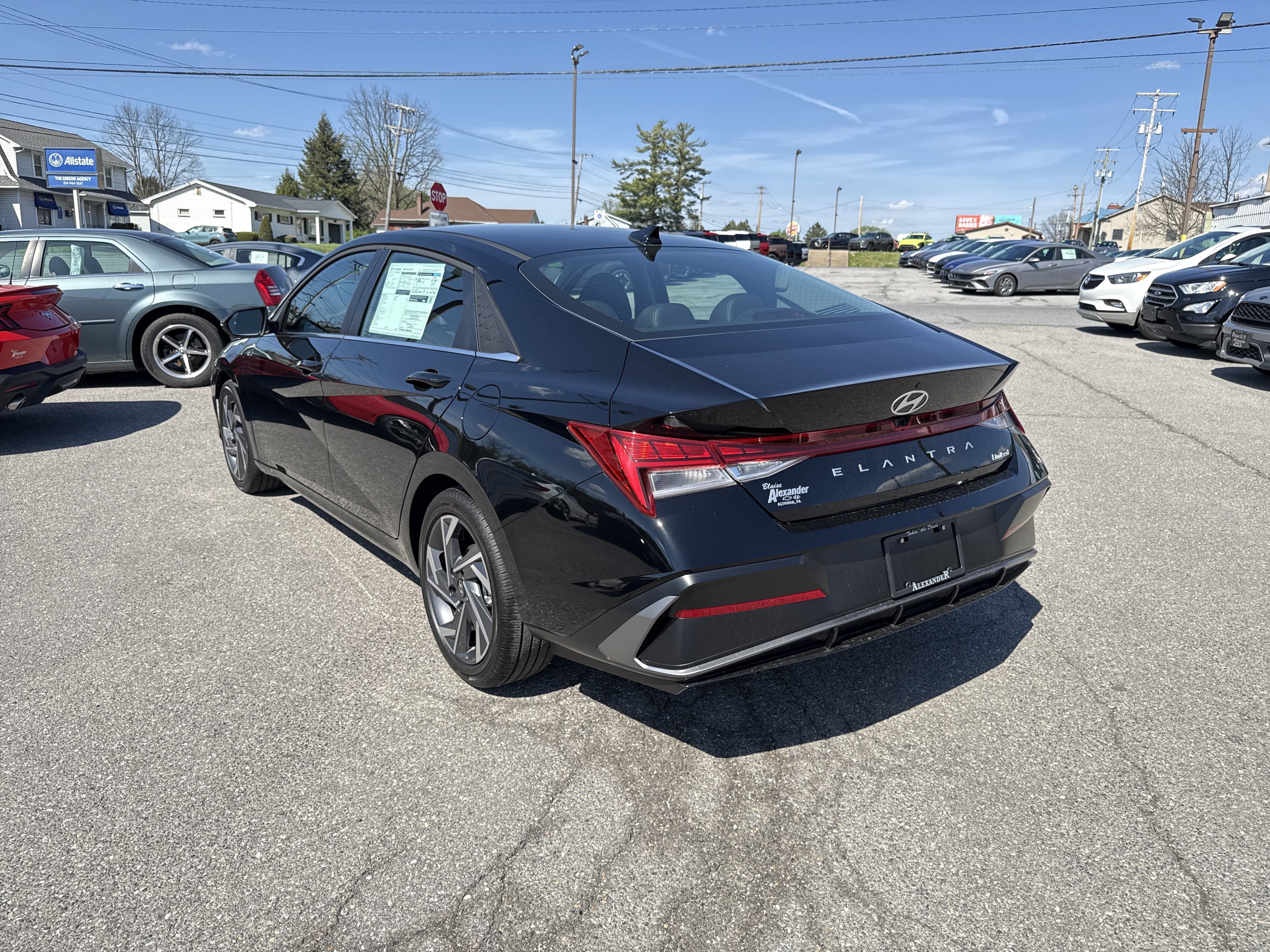 New 2026 Hyundai Elantra Limited FWD image 7