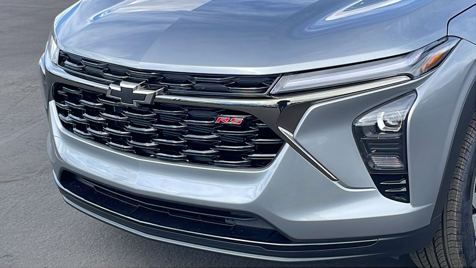 New 2026 Chevrolet Trax RS w/ Sunroof Package FWD image 10